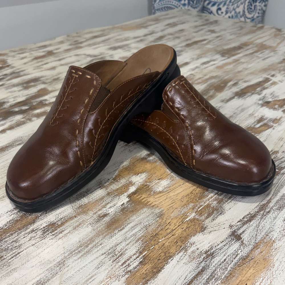 Clarks Brown Leather Slip On Mules Size 8 Comfort Walking🚶‍♀️ 🚶